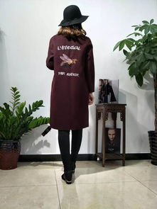 温暖冬日，工厂直供 白沙女新款羽绒服与精品羊剪绒，送暖冬棉被三重惊喜